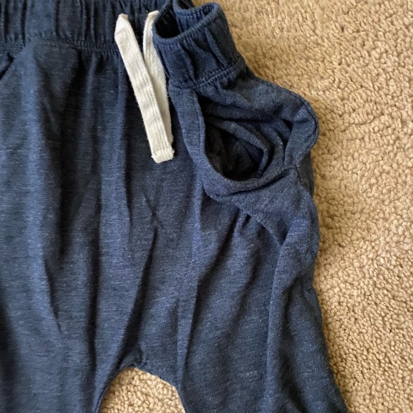 Boys shorts Sz 5/6 EGUC - Bitzkids & Old Navy - Picture 5 of 6